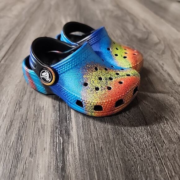 Crocs Unisex Children's Girl Boy Spray Dye Classic Clogs Multicolor US C5 - Picture 1 of 5